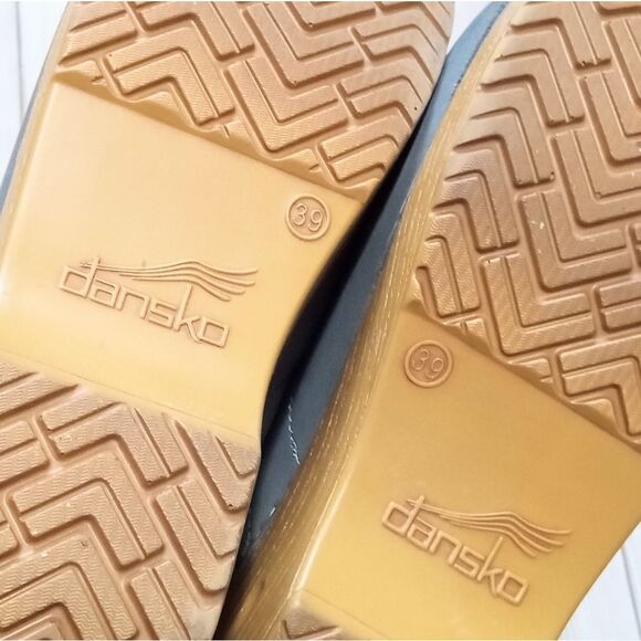 (S-4206) Dansko Clogs Professional Sz 39 (8.5) - Picture 8 of 14